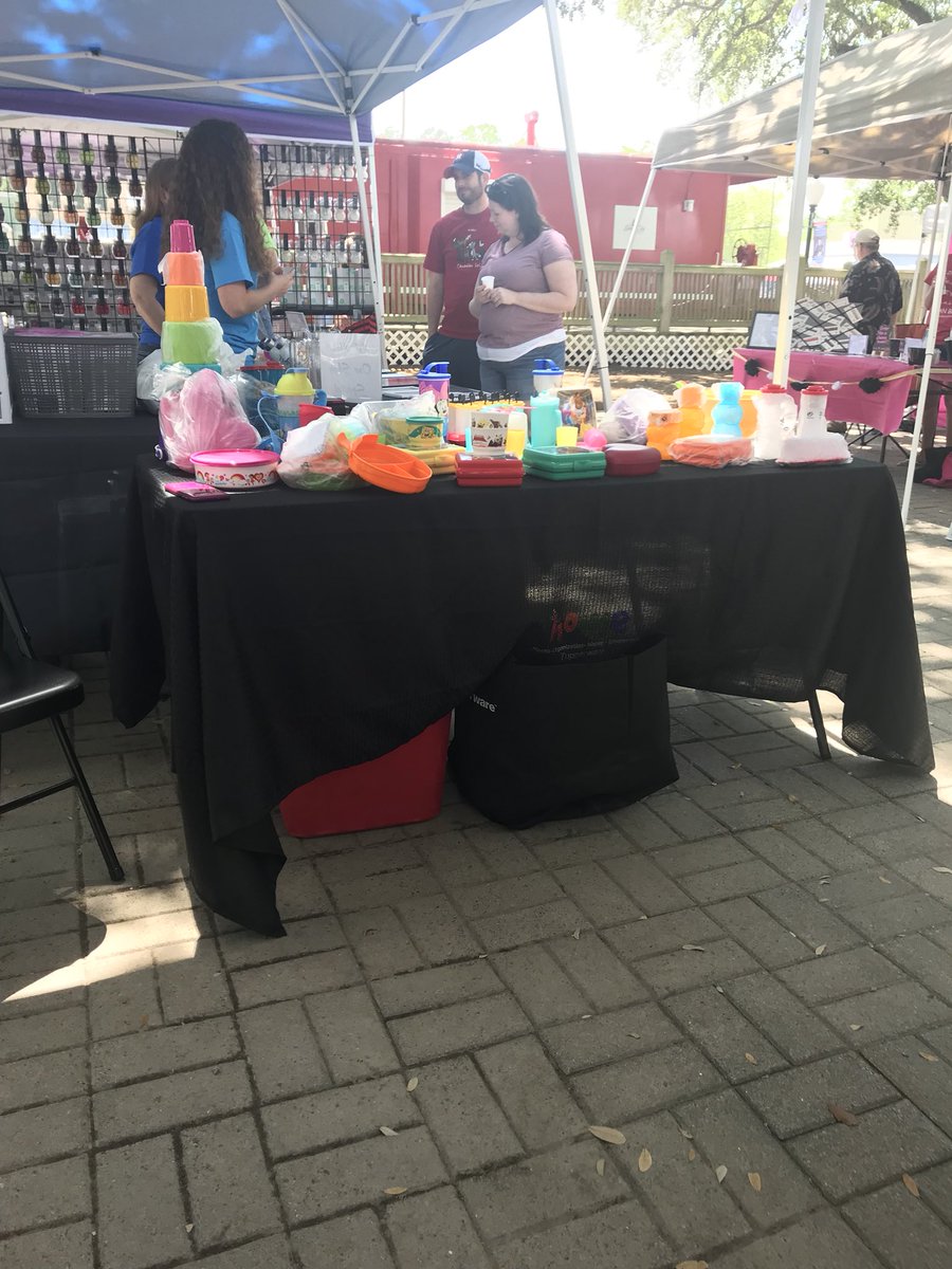 TupperChicUSA's tweet photo. Had so much fun and made good money at my Tupperware set up at the Texas Trade event! https://t.co/b5eTEYEQkK