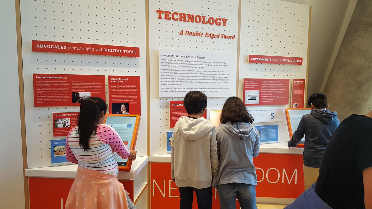 6thSutton's tweet photo. So much to take in...so little time.  @SuttonPrincipal @SuttonMiddle @apsupdate @suttoncougarsAP @6thSutton @ https://t.co/cmz8Hriyft