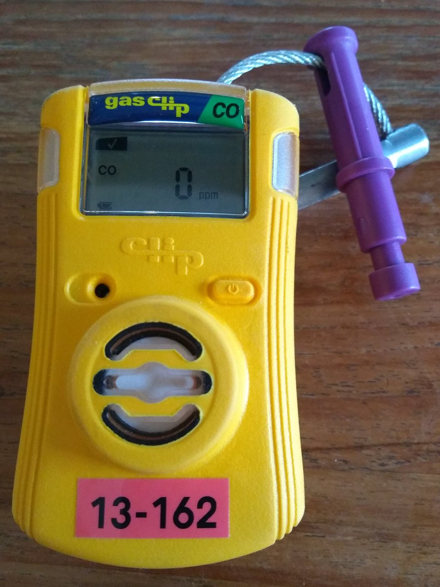 jvo77's tweet image. Deze ook weer aan de riem gehangen, je weet maar nooit #pbm #dmvda #cometer