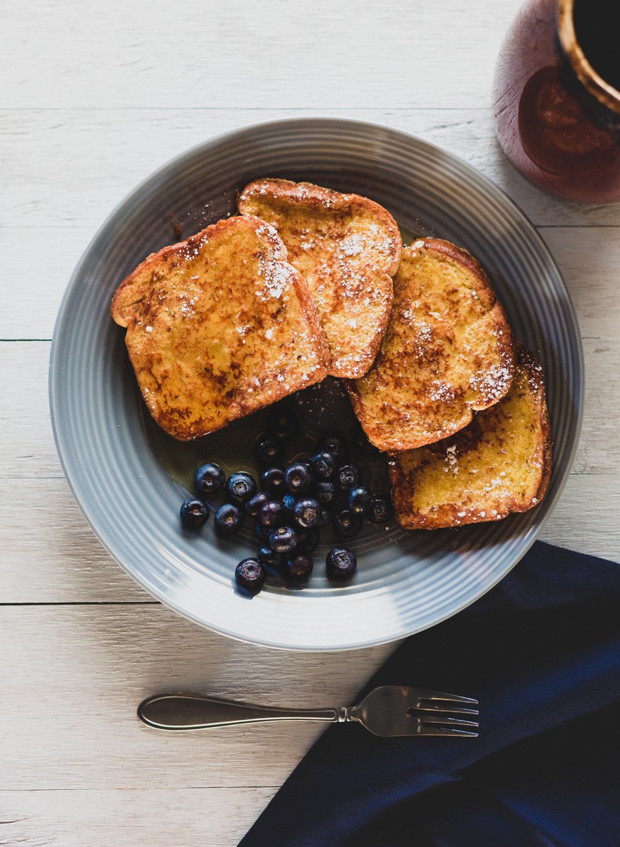 bss_connect's tweet photo. What is the best drink to have with french toast and berries? #egg https://t.co/4T7vG4hpk3 https://t.co/R2HPsvQPFN