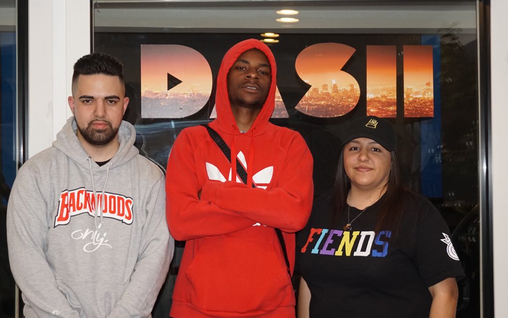 DealKloser's tweet photo. Make sure you tune in TONIGHT @ 9pm for @kbdevaughn’s interview with @RosecransAvenue on Dash Radio w/ @RosecransVic &amp; 
@GigglesIrene. 

#4MeNotU #WestsideDog #AppleMusic #iTunes #Spotify #Tidal #Soundcloud #STREAMNOW 🐾 https://t.co/3Sx1LSnk83