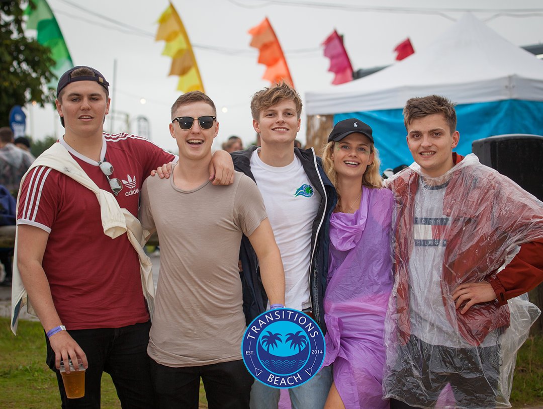 TransitionsFst's tweet photo. It's payday💸💸
What better way to celebrate rolling deep &amp; summer just around the corner than with £25 group rate Transitions tickets👍🎉
Just 5 weeks to go: https://t.co/dQtkVGiAfh https://t.co/wFVo3QwfO3