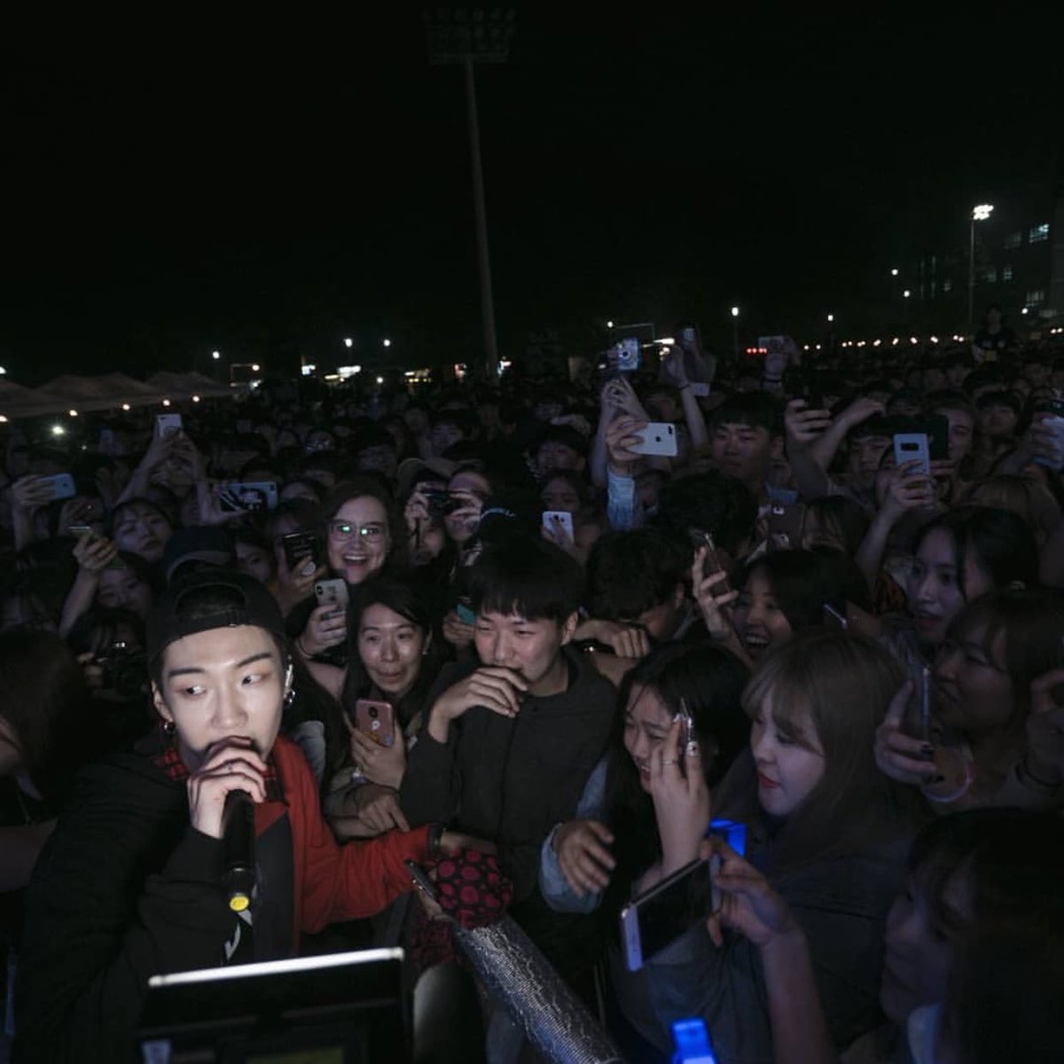 ชาลีชินกูเซด 나도 행복해💛 tweet media