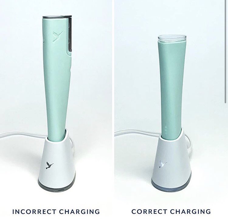 DERMAFLASH's tweet photo. Are you charging your DERMAFLASH 2.0 LUXE correctly? Be sure you are always placing your device silver side down without an Edge in place! #firstyouflash #dermaflash #charging #qvc #sephora #nordstrom https://t.co/DgNSmNeOko