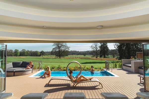 spabreaks's tweet photo. Want to be treated like a Queen for the day? Visit our top 10 spas to feel like royalty: https://t.co/3Trrvy82HY

@MalloryCourt @RuddingParkSpa @Rockliffe_Spa @HoarCrossHall @TheGroveHotel @swintonestate @RamsideSpa @AkashaWellbeing @AH_Hotel @VineyardNewbury https://t.co/imJIkwOGRB