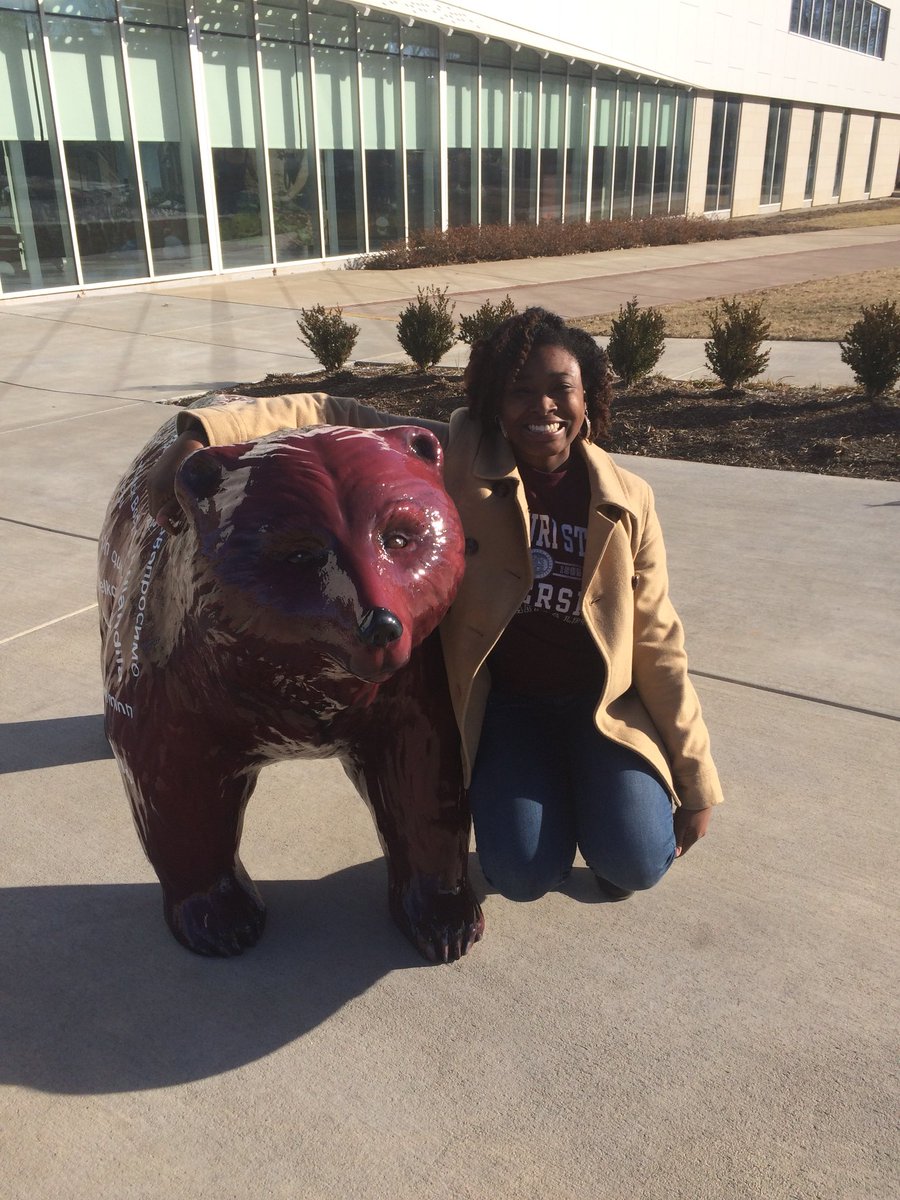 Another proud day to be a bear! 2017 senior gift <a href="/MSUWelcomeBear/">MSU Welcome Bear</a> got some siblings today. She’s the cutest to me. #GoMaroon