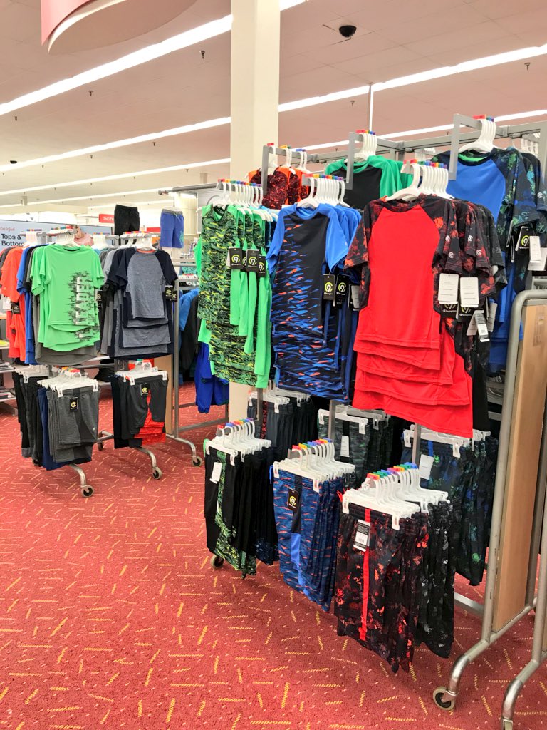 DelaneyT0808's tweet photo. A little organization goes a long way. Helping create outfits to make it easier for parents and kids to find the perfect C9 look👌🏼 @nicolevan27 @ryandgth @ncraynon @rankin_logan https://t.co/8EXtjN4ZZM