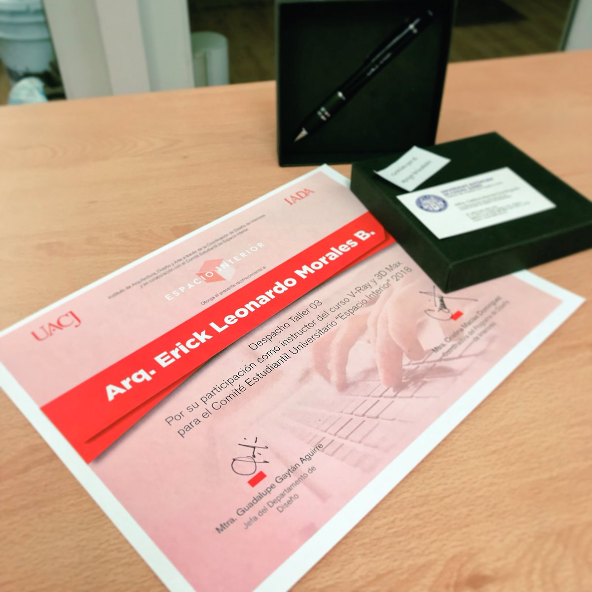 Taller_03's tweet photo. Un honor poder participar en eventos universitarios en apoyo a los estudiantes. #Uacj #EspacioInterior #Taller03 #Curso https://t.co/OctqnhxgHJ
