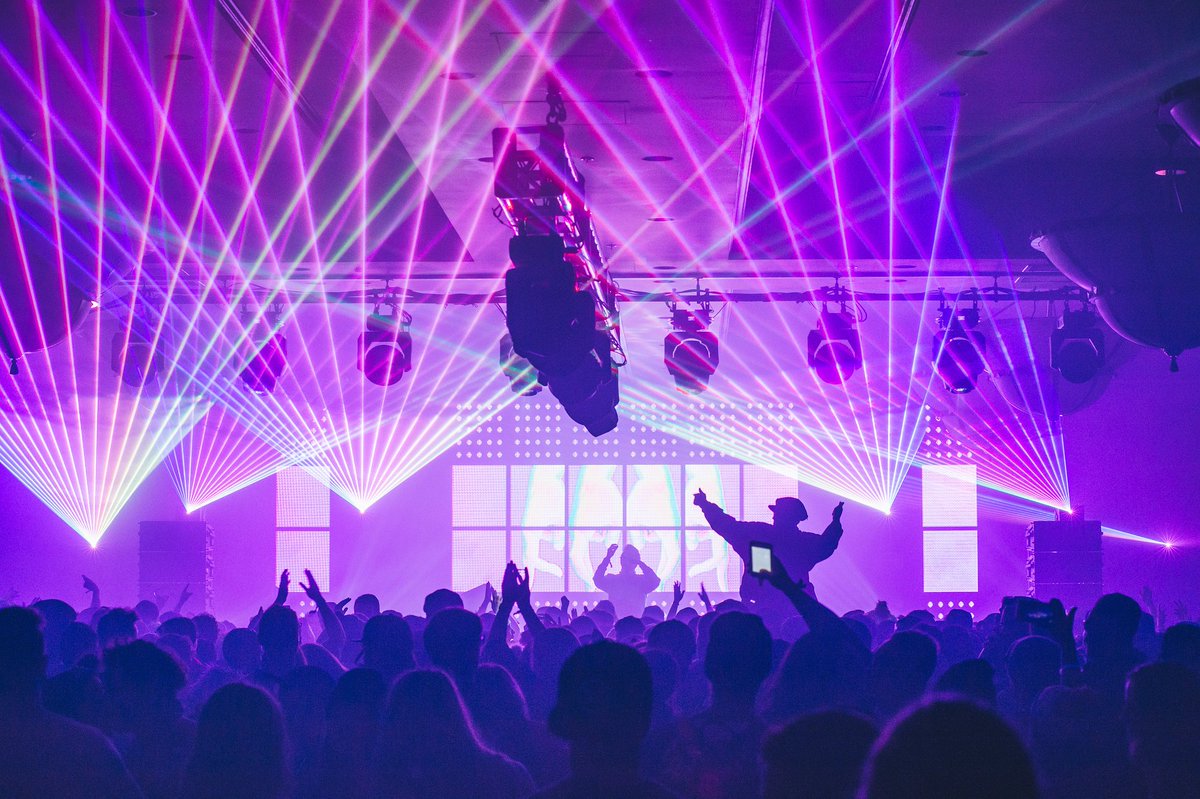 .<a href="/MatomaOfficial/">Matoma</a> had fun with us in Sun Peaks Resort! 🏔💥😜