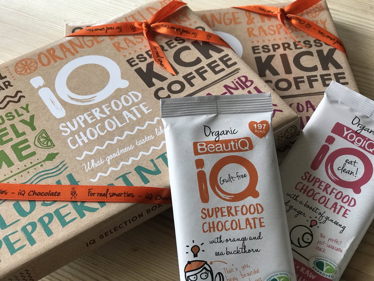 mariasloughpics's tweet photo. Beautiful superfood vegan Chocolate from @iQchocolate thank you so much from @PeterEgan6 and I 💚💚💚 https://t.co/klxN0oCfAg