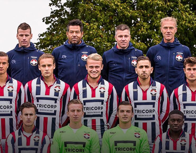 Trots op jong Willem II. Vanavond kampioen geworden 🙌. Historie geschreven door de titel te pakken met doelsaldo 0. Ooit eerder gebeurd? #kampioen #willem2 x.com/willemii/statu…