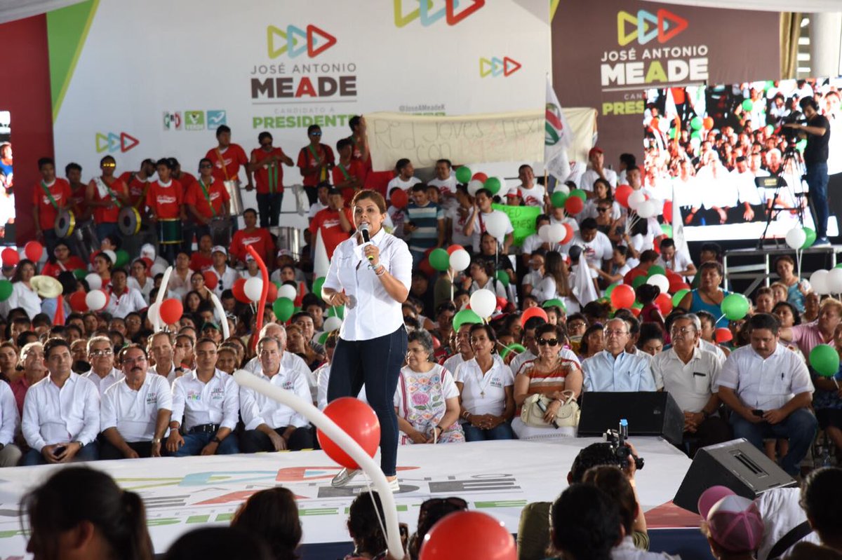 pechan_angel's tweet photo. Mi candidata a la Dip. Fed. por el 1er Distrito, @Hendricksles, le dio las palabras de bienvenida a nuestro candidato @JoseAMeadeK en #Cozumel, vamos juntos por mayores oportunidades, más inversión, empleos, bienestar y desarrollo. #QuintanaRooConMeade @Jddgascon @janneth_moreno https://t.co/UBLW4qGIZe