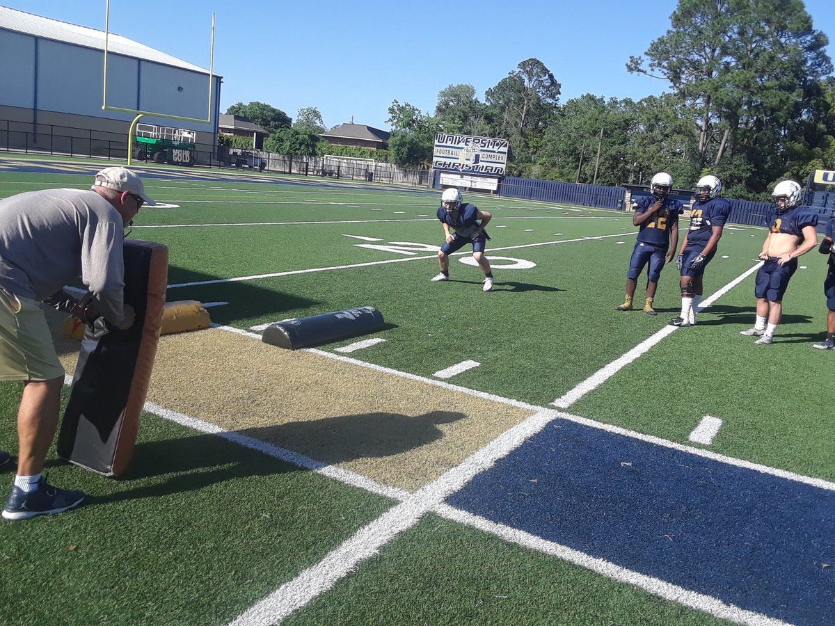 dreamkingfilmz's tweet photo. 9x 2A state Champs & 2A 2017 State runner ups
University Christian Fighting Christians #Spring2K18 @UCChristians https://t.co/OzXpVLsMFD
