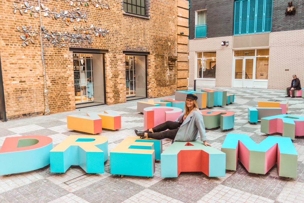 nomadsproject_'s tweet photo. Victory House Covent Garden https://t.co/7Mh1egai3r https://t.co/AZtkj9BQg4