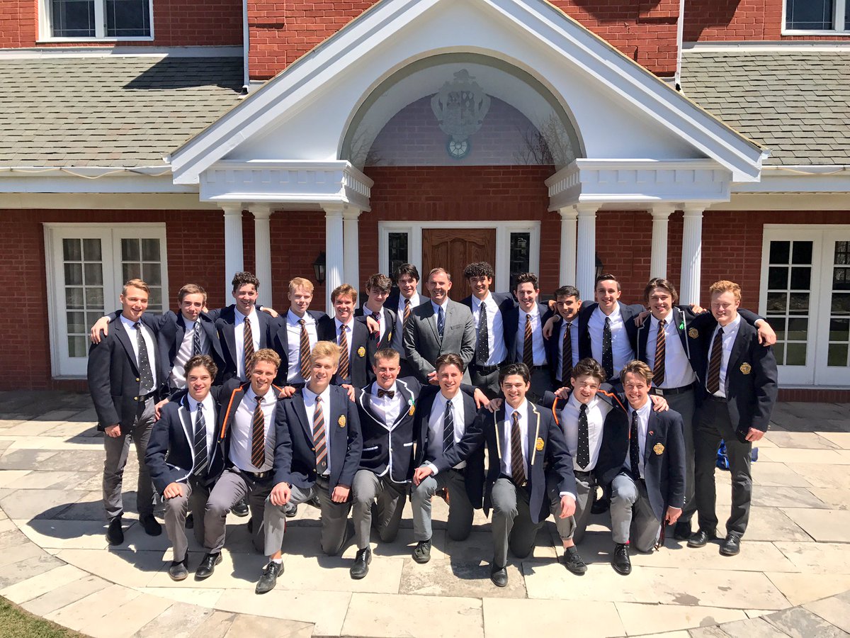 RidleyHockey's tweet photo. Ridley College Headmaster @ed_kidd hosted the Prep Boys hockey team for lunch today at the Kenyon Lett House to celebrate their @themphl championship for the 3rd time in 4 seasons https://t.co/gGjPXnpCyk