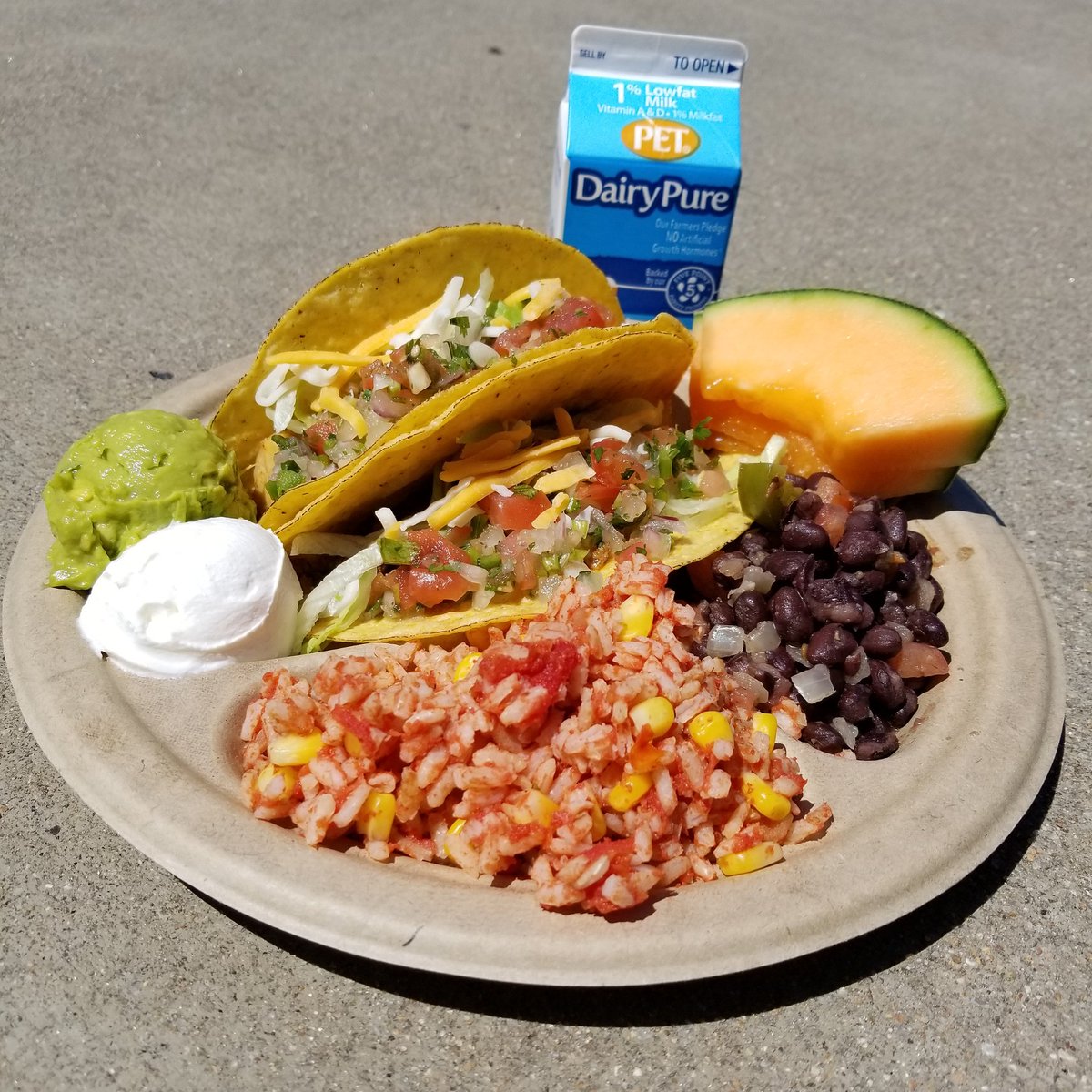 Can every Monday @SpartDistrict6 be this good? #MexicanMonday #diningalfresco #Spartanburg #district6 #schoollunch #realschoolfood  #chefsmovetoschools #nofilterneeded