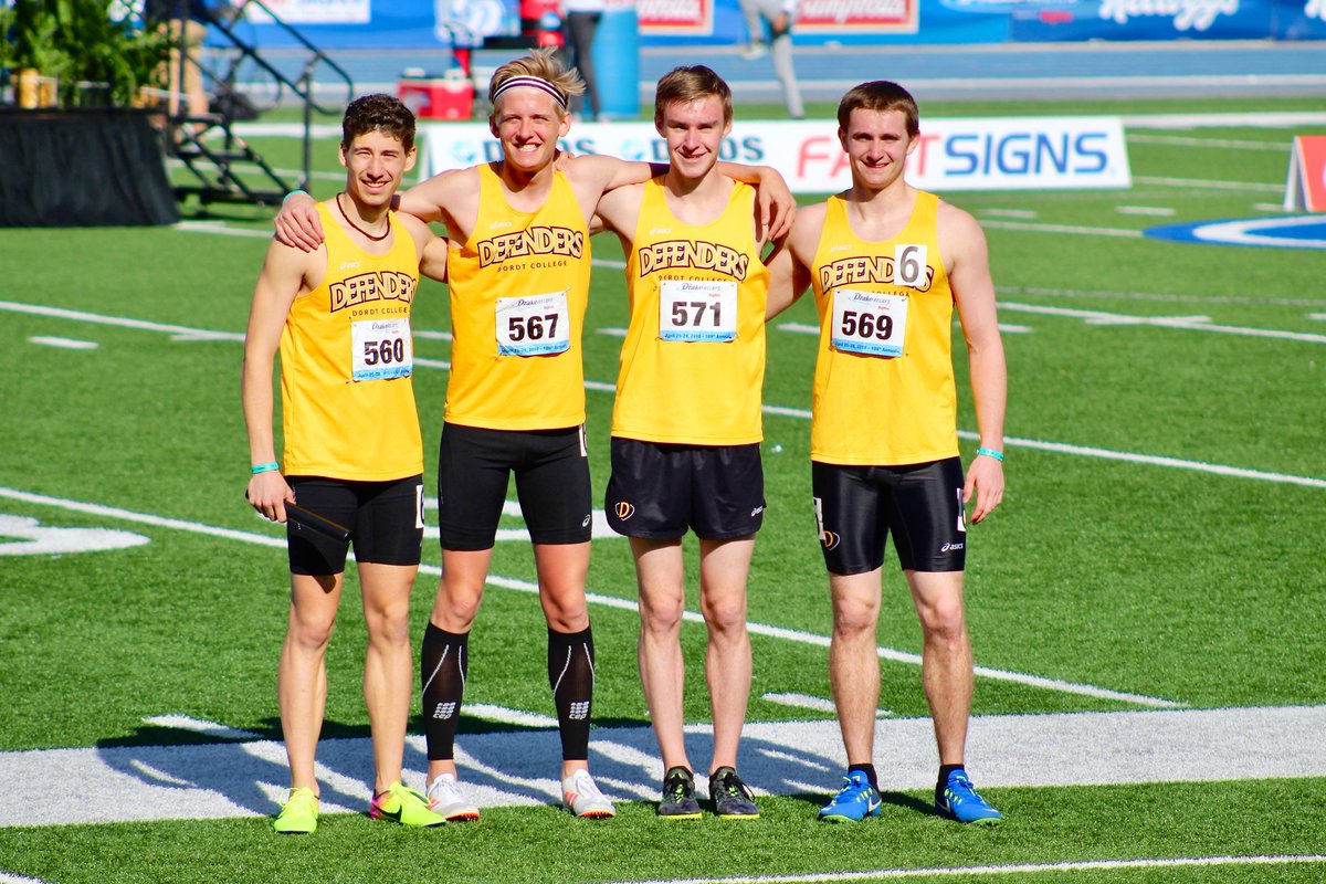 duxc_tf's tweet photo. We LOVE the Drake Relays! Couldn't have asked for a better weekend in Des Moines, IA.

#DrakeRelays2018 https://t.co/hbOXWLVFgX