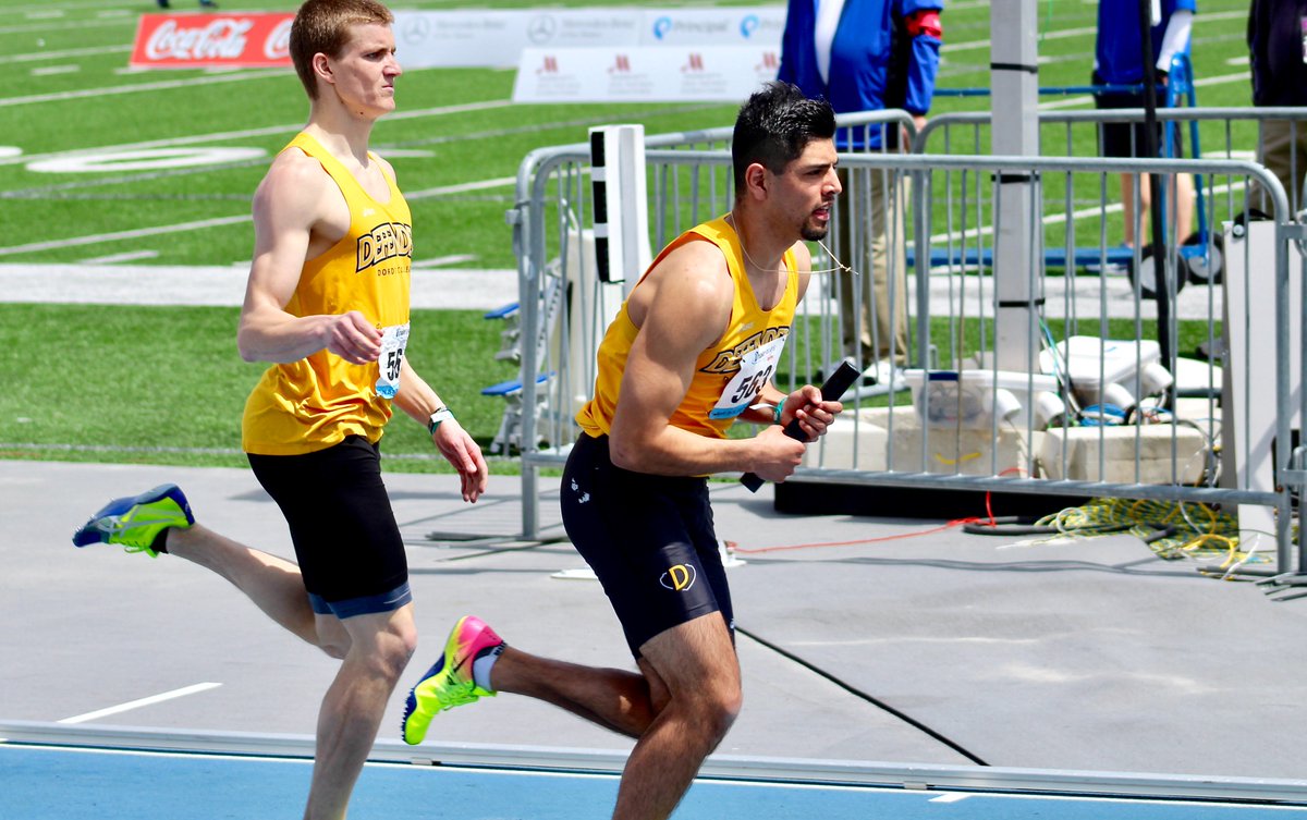 duxc_tf's tweet photo. We LOVE the Drake Relays! Couldn't have asked for a better weekend in Des Moines, IA.

#DrakeRelays2018 https://t.co/hbOXWLVFgX