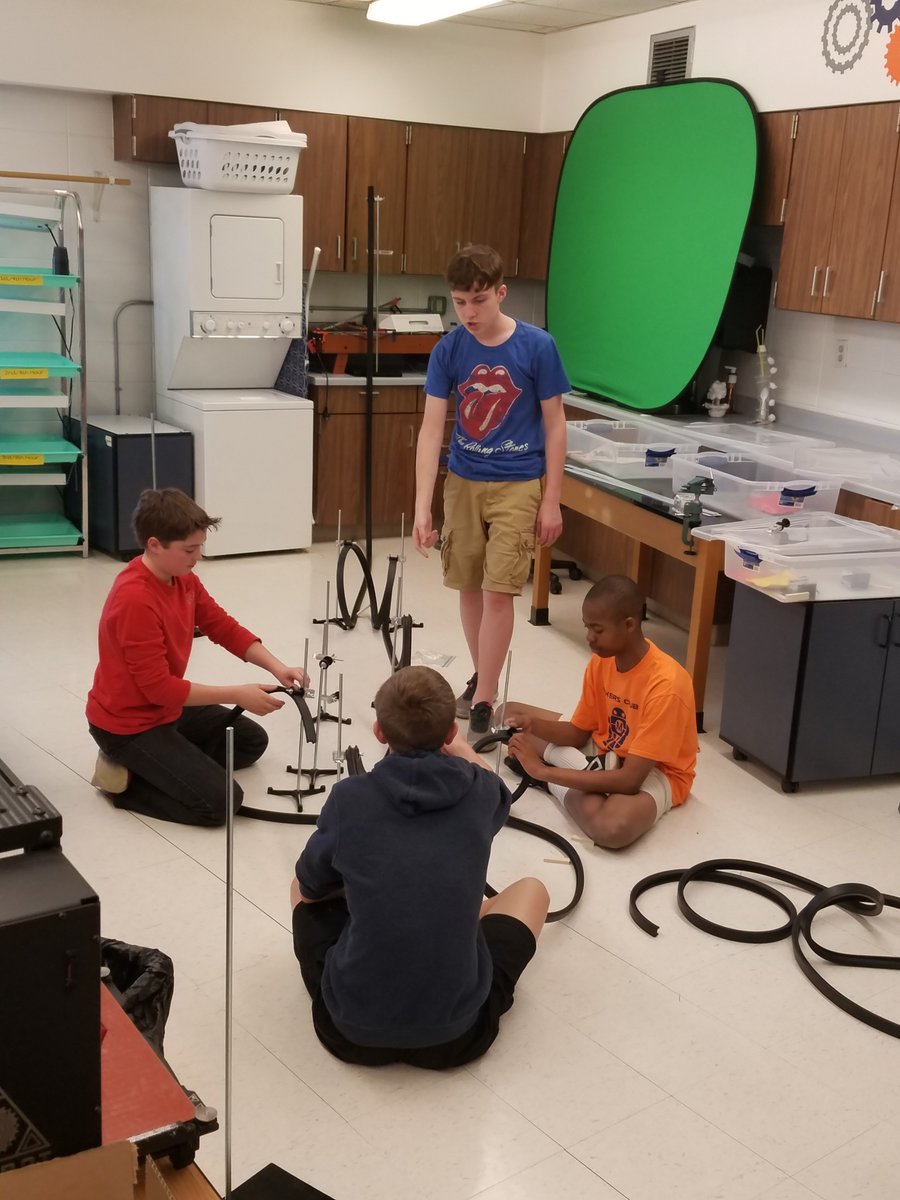 clchiodo's tweet image. You know you have them &quot;hooked&quot; when they ask to come make the roller coaster work during study hall. @pitscoed #PitscoTAG #STEMed  ❤️it!