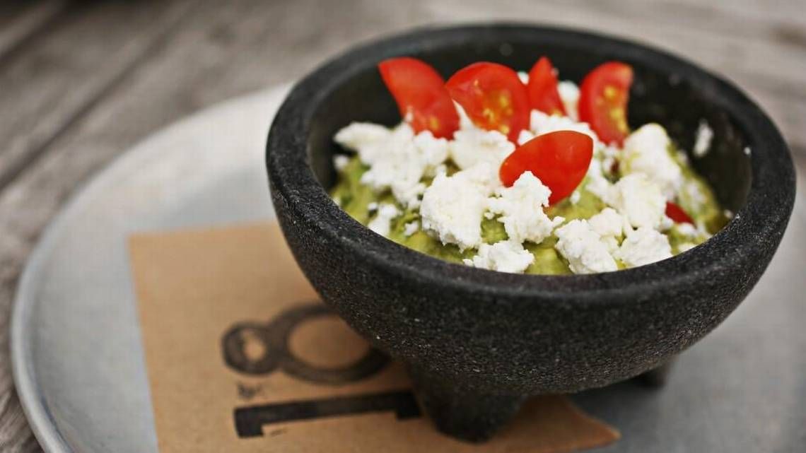 Hinessightblog's tweet photo. All of this make a #NCVisit worth the trip worth it. 5 of the most craveworthy chips and dip combos at Triangle restaurants https://t.co/Kq874QvC5R @glassofrose @newsobserver https://t.co/LF5uznD4Zs