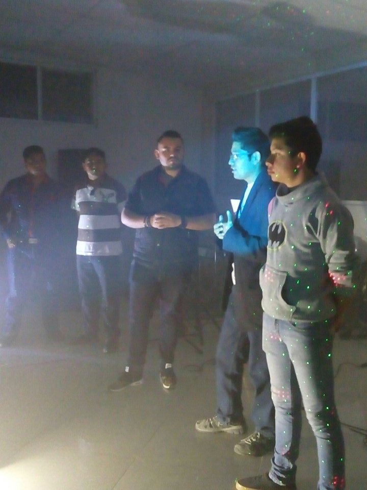 efectosnlimites's tweet photo. Fue una noche de gran bendición la que vivimos en #efectosinlimites en compañía del grupo Fuego y Acero https://t.co/eg6Y8kHYGU