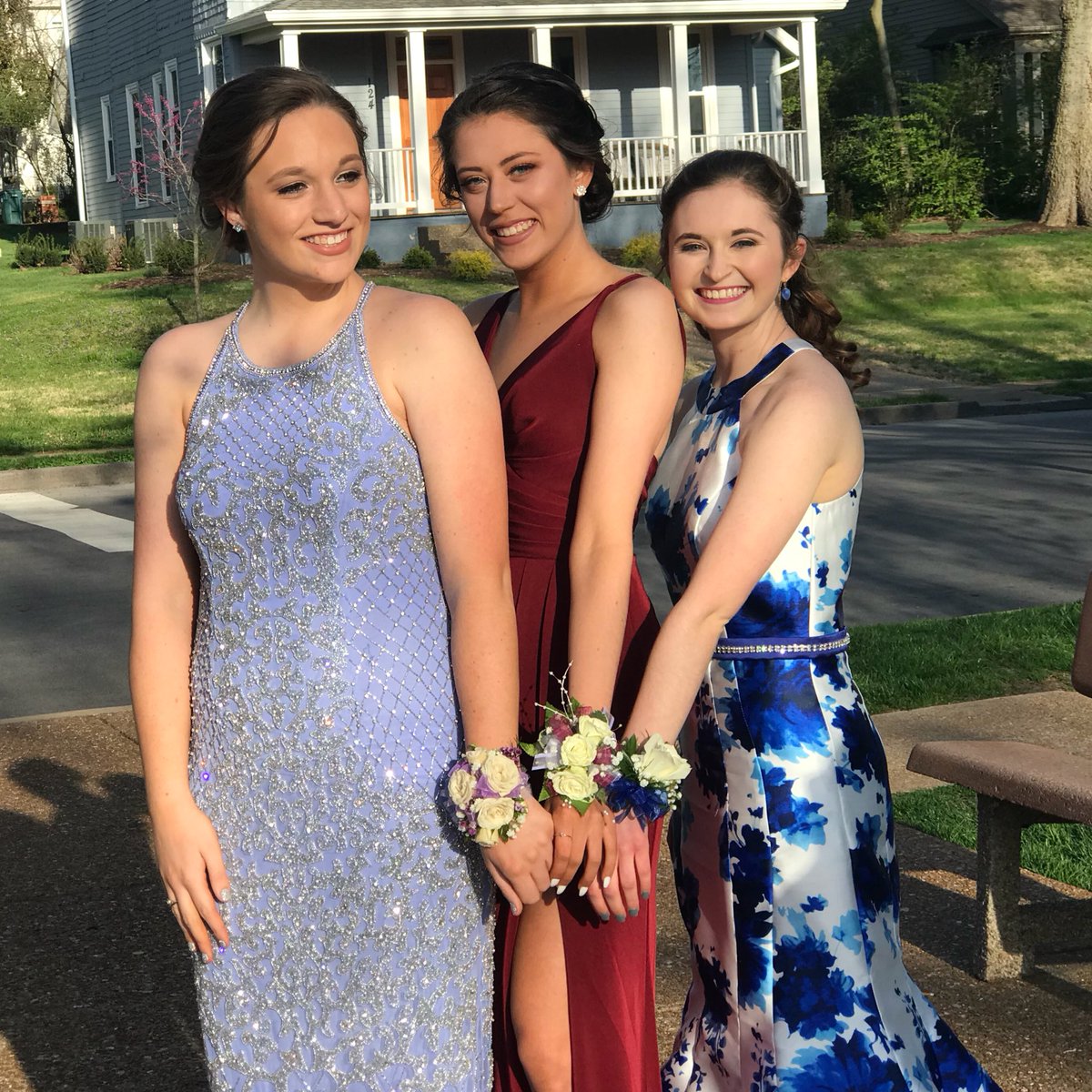 sophiestaub's tweet photo. Prom is for the girls 💜 https://t.co/Ai63XdlnGX