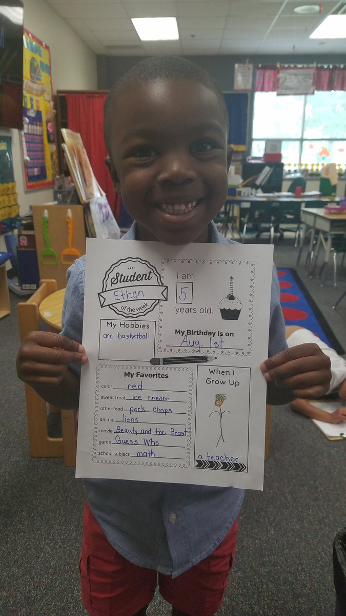 Ms_York207's tweet photo. Shout out to this young man for being "Student of the Week" this week. #SmithLeopards #grit https://t.co/RfQak3103b