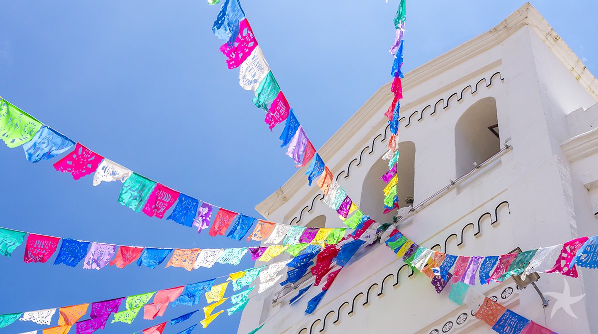 IBEROSTAR's tweet image. ¿En qué país hemos comprado estas guirnaldas tan #coloridas como su #naturaleza y tan alegres como su #gente? #colorido #alegriadevivir #explosiondecolor
➡ bit.ly/2pnszbk