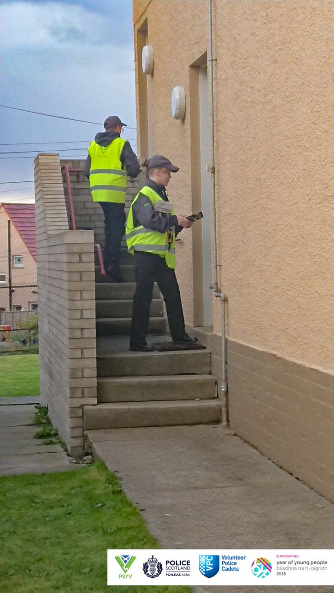 PSOSYouthVol's tweet photo. #PSYV Aberdeen took part in the @NorthEPolice #OpTrinity campaign, aimed at reducing motorbike crime. The youth #volunteers delivered over 500 leaflets & will do it all again soon. The group mascot also helped out & got lots of attention!
@policescotland @NationalVPC #YOYP2018 https://t.co/JM0d8fkTq9