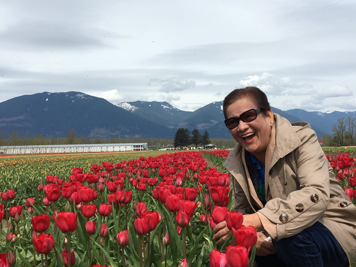 Seeing my mom happy makes me happy too ❤️ 
#TULIPSoftheVALLEY