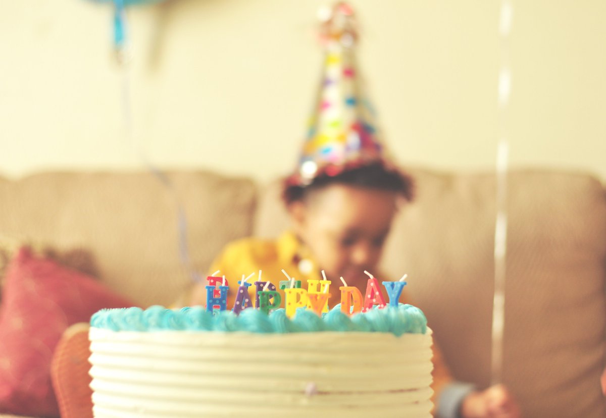 CommunityHubsON's tweet photo. How we're planning to spend this whole week because we're celebrating one (awesome) year of https://t.co/9MpNmQozVm, starting TOMORROW. 
#birthdayweek #communityhubs https://t.co/2eBEqn6Ute