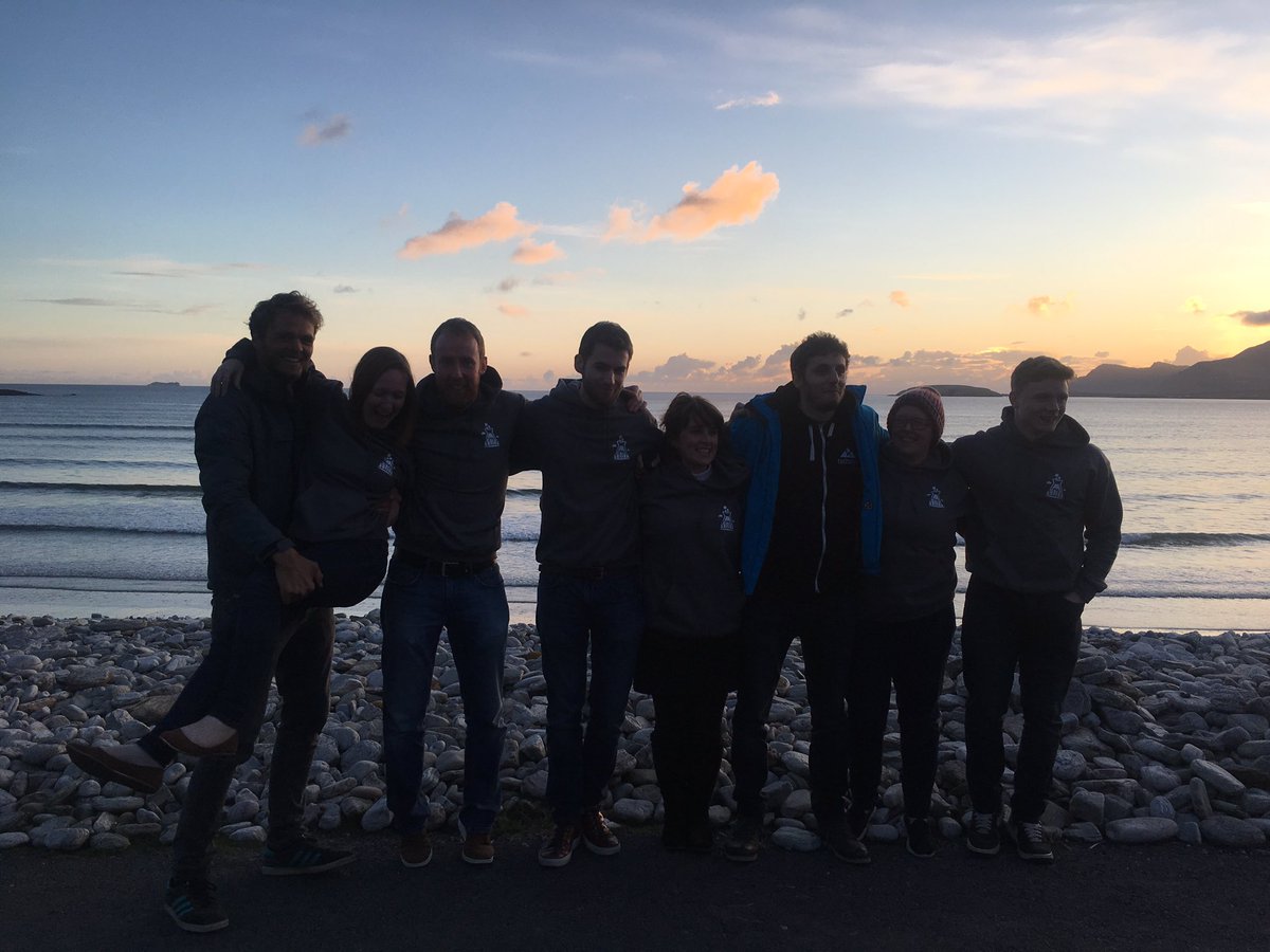 PureMagicKite's tweet photo. More and more pics of amazing achill moments! Loads of work done but it was important for the whole crew to relax, to take a breathe of fresh air... or a good pint of black stuff! @SWOutWest 
#swoutwest
@BOIstartups 
#boiworkbench
@mdflorio @Tracy_Keogh https://t.co/ndL192Ssth