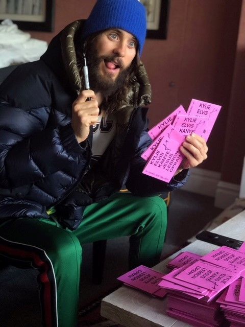 altum68's tweet image. Only 3 days till @30SECONDSTOMARS play Berlin!! Who's excited? Who hasn't got a ticket and why not? Wanna go? 

I have TWO spare tickets to GIVE AWAY! You must be able to collect them in person on the day! 
 
Please RT 🙏❤️

They are Standing Innenraum tickets.