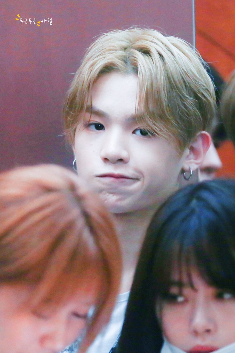 PALPITATEinAPR's tweet photo. 🍃

#Justin #저스틴 #黄明昊 https://t.co/vtGMjWd13s