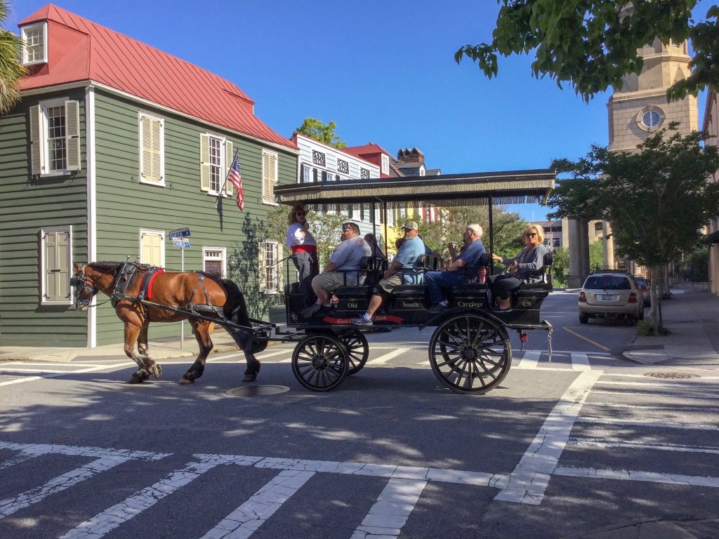 RossTravelAgent's tweet photo. @ExploreCHS @SCPRT @BrandUSA @VisitTheUSA @VisitTheUSAuk @VisitUSAIreland #Charleston is one of the most beautiful cities I've been to. Need to spend longer there next time I visit #USAMegaFam #BrandUSA #VisitTheUSA #DiscoverSC #travel https://t.co/ZzDm2Lrbgs