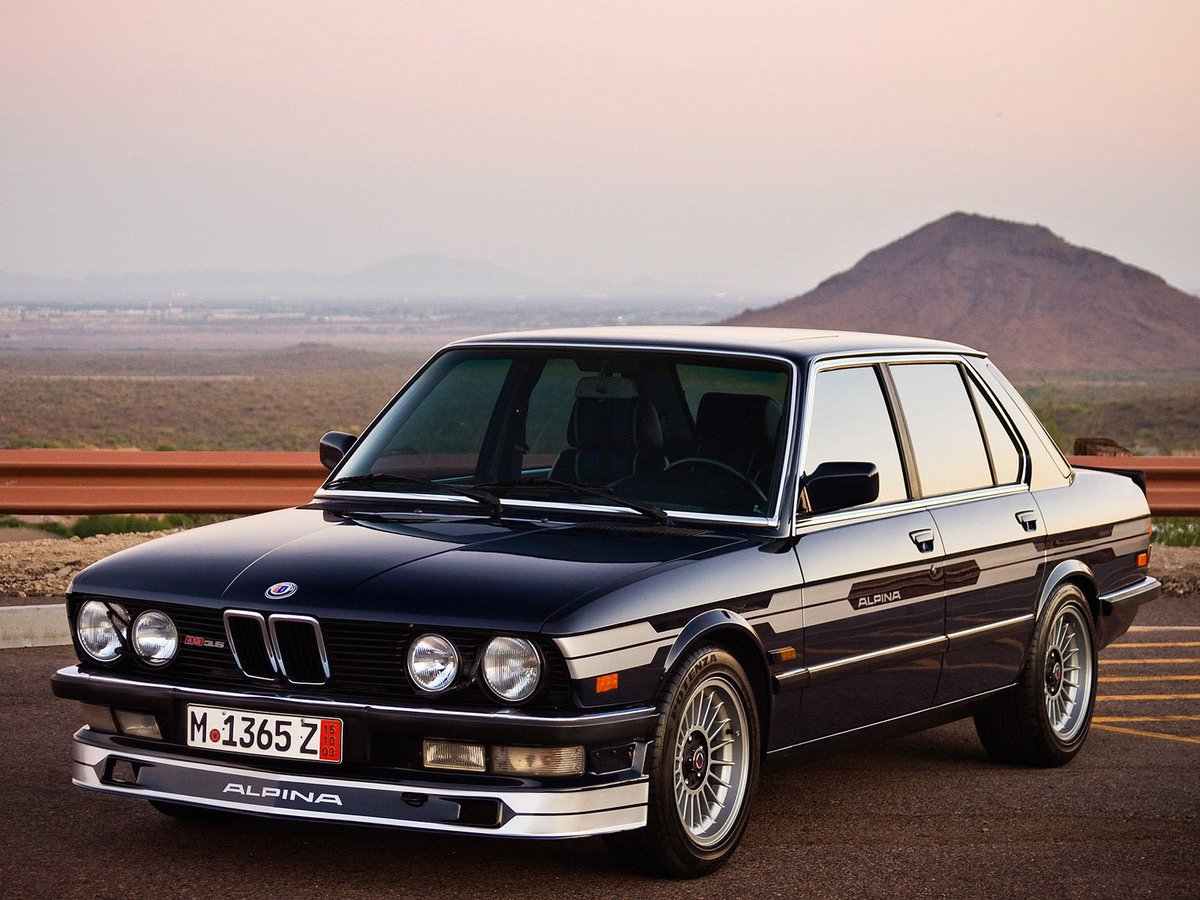 BMWmistress's tweet photo. Beautiful sunset tonight.... #B9 #MotoringLegend @ALPINAGB @BMWCCGB https://t.co/IzhiwKsiy5