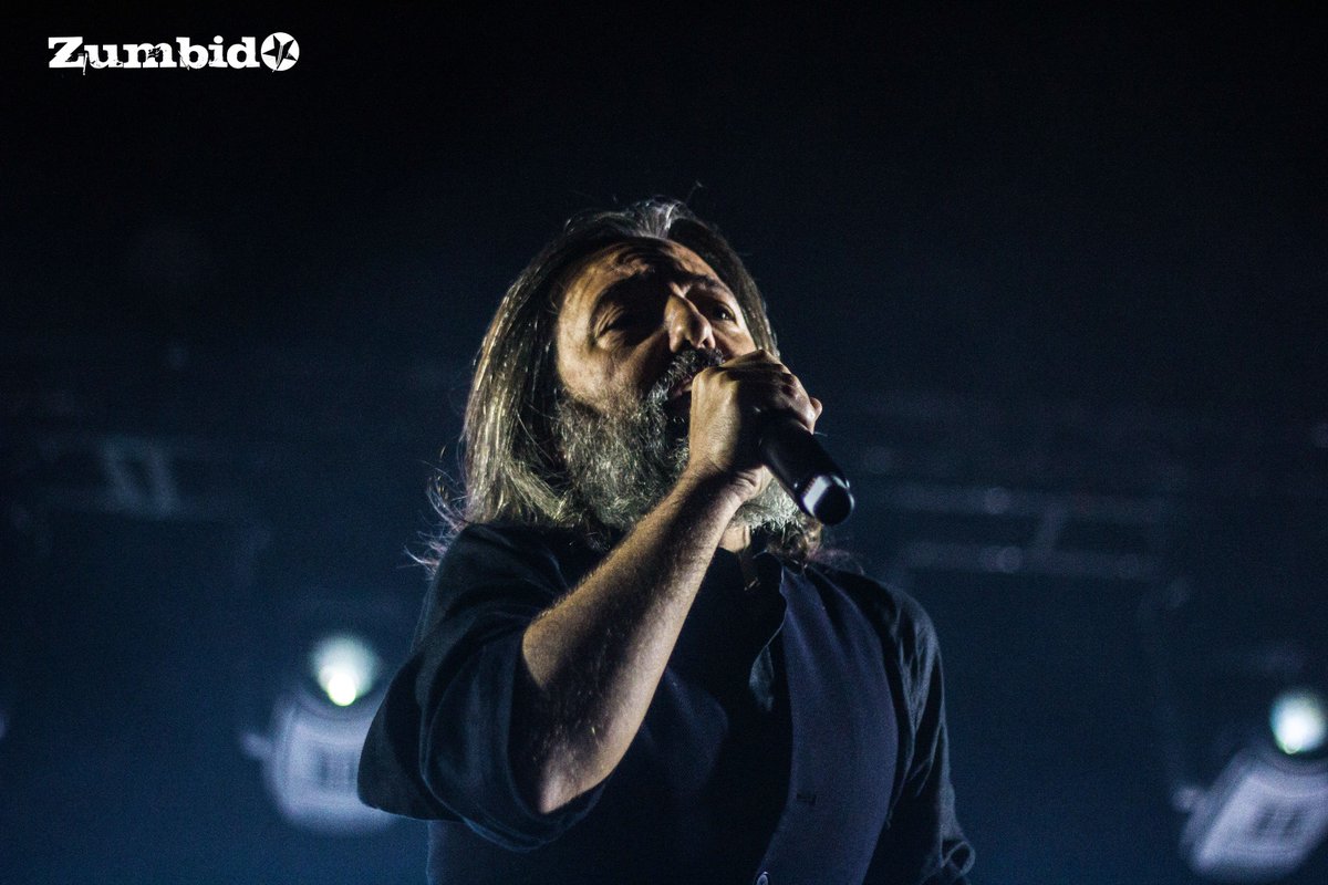 ZumbidoCL's tweet photo. Revisa nuestras imágenes de la presentación de @babasonicos en @Coliseostgo - Fotos aquí: https://t.co/S0vKCel3vC https://t.co/QrNLrbK8Si