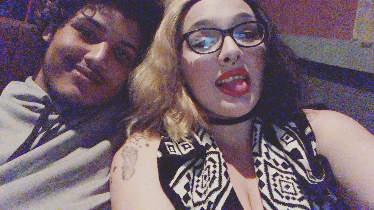 LexieCat_'s tweet photo. Date night with Daddy ♥️🖤♥️ https://t.co/hyQpm5esRh