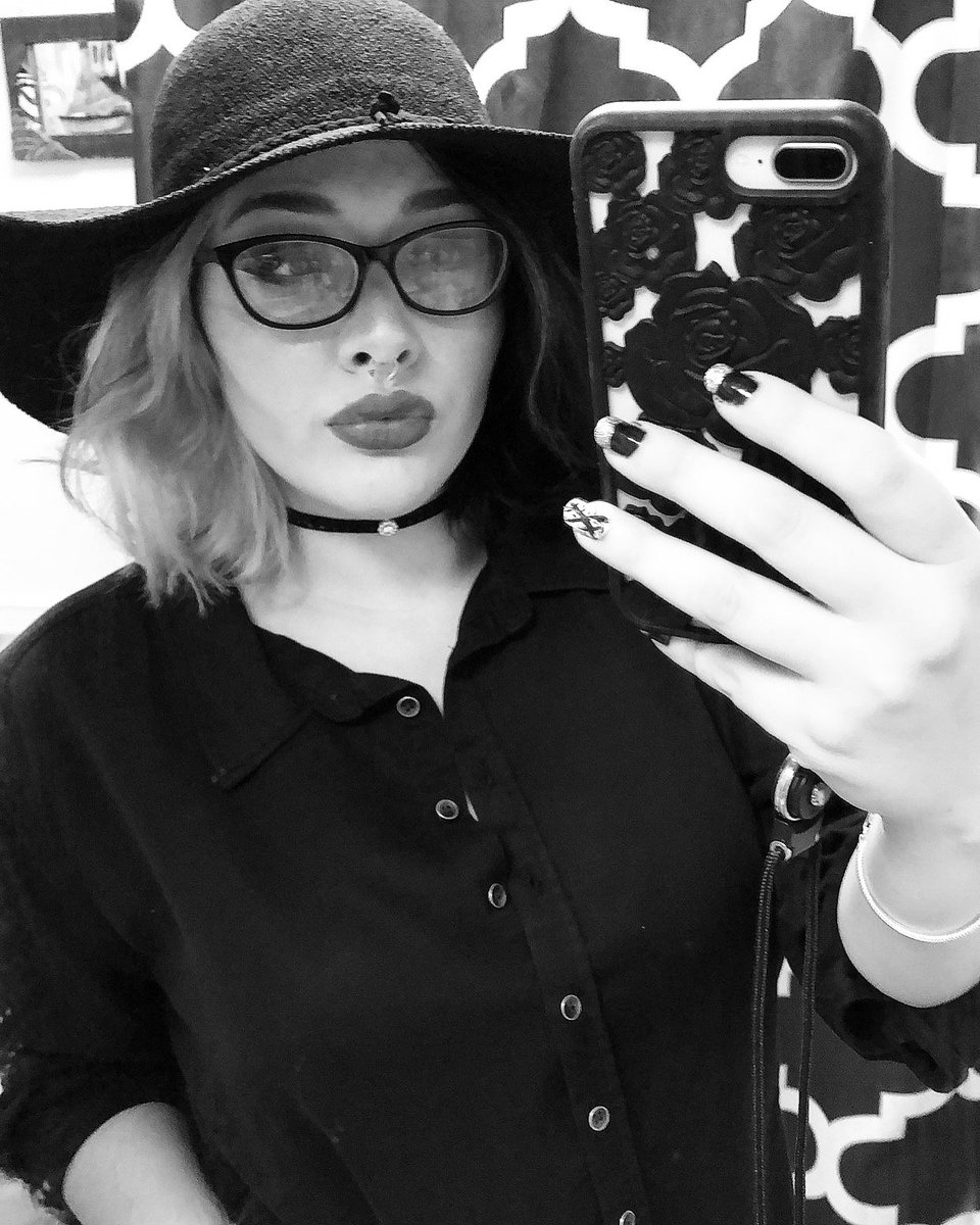 LexieCat_'s tweet photo. https://t.co/fbXSTmCyHn