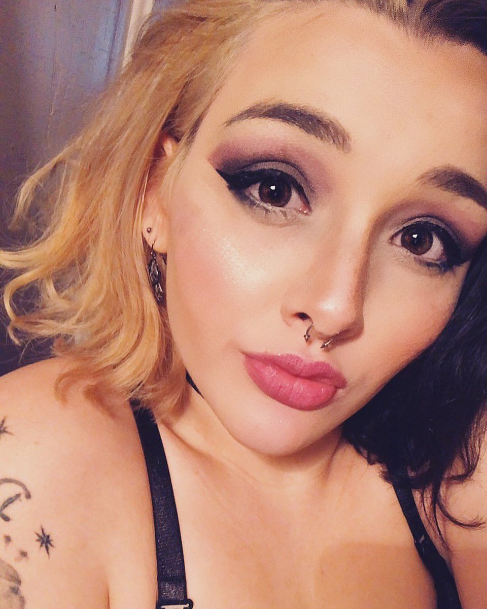 LexieCat_'s tweet photo. https://t.co/fbXSTmCyHn