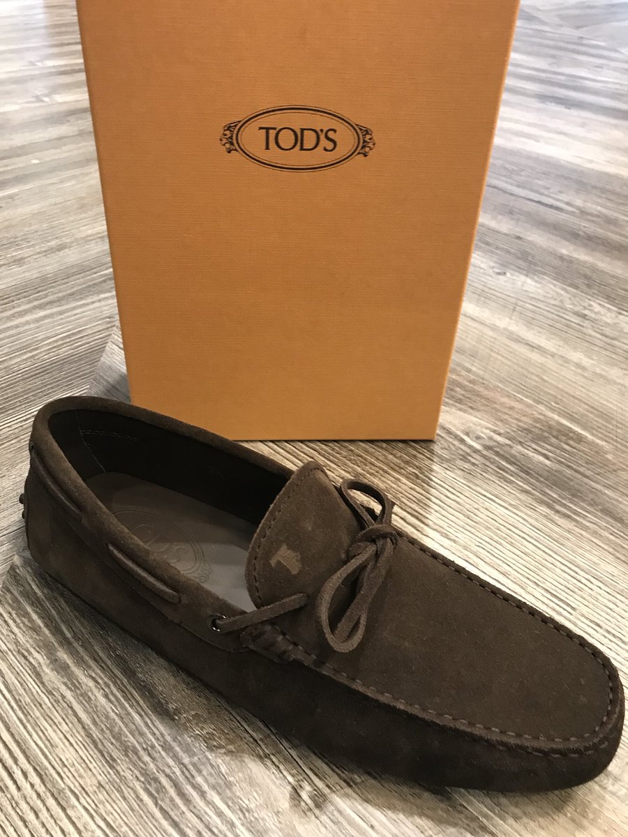 Dstrct38Mode's tweet photo. We verkopen ook weer #tods schoenen bij #dstrct38 #Zwolle https://t.co/ZqnHz8mhW3