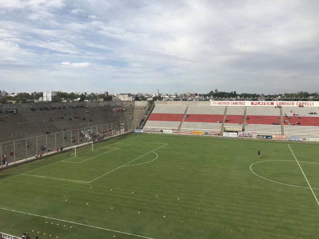 4taparedOk's tweet photo. #BNacionalEnTyCSports
@depmoronoficial - @GimnasiadeJujuy

🎤 @EmilianoSimon
🎤 @EzeGandiaga
🎥 @MatiasOliveraok
🎬 @PabloDanGarcia

https://t.co/21dBAsvcaS https://t.co/aZjtdeD9uG