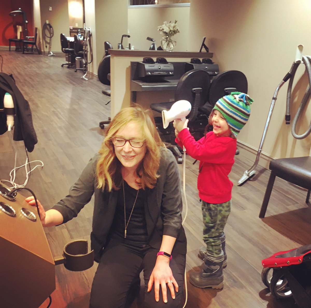 In honor of #HairstylistAppreciationDay, #throwback to that time my little guy decided @Lauren_Deme needed the hot air! Thanks, LB! #toughcustomer