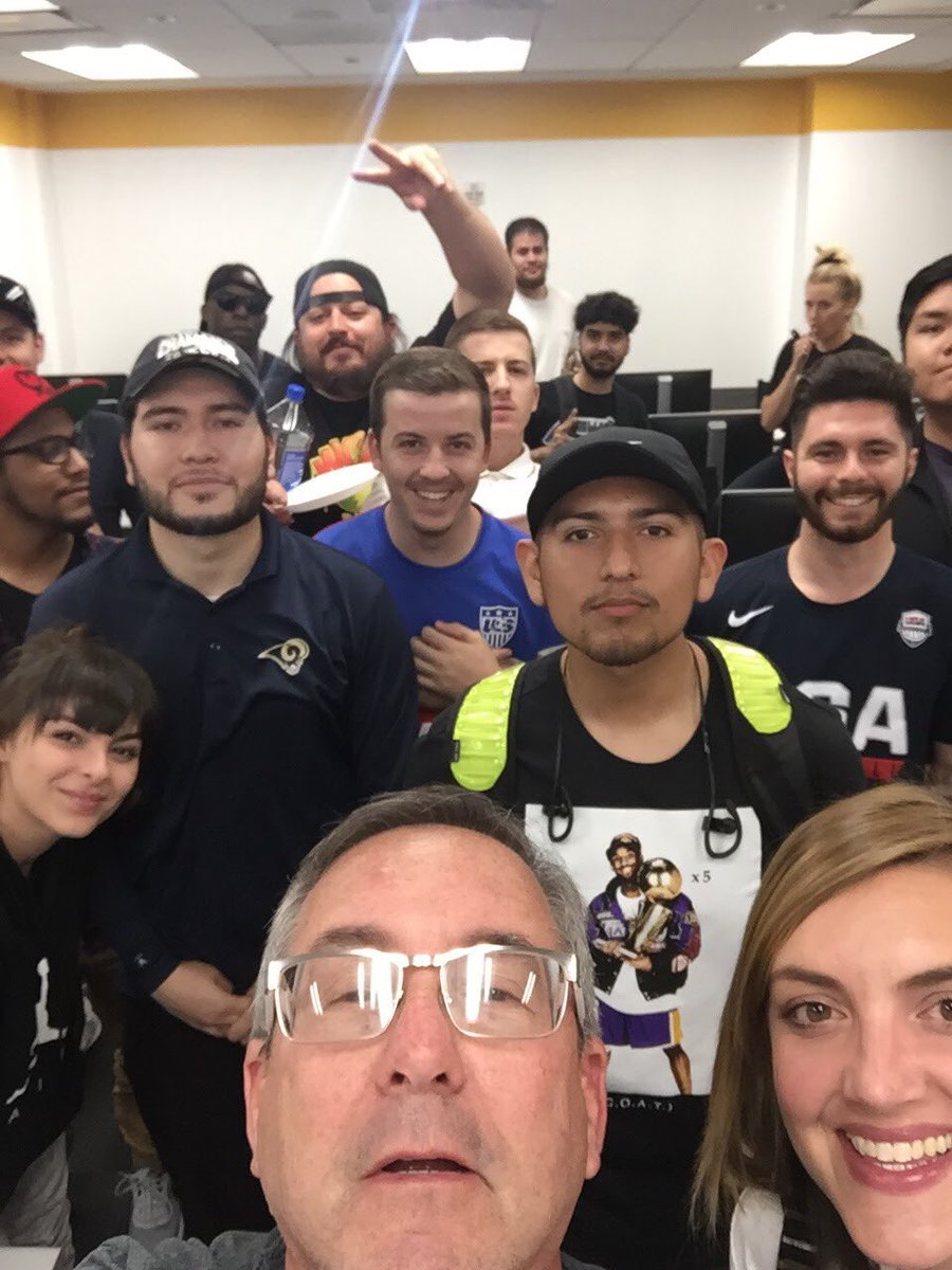 CSULBJPR's tweet photo. Another day, another cool guest speaker visits @GaryMetzker’s Sports Journalism class. This time it was @JFaron, media relations manager for the Los Angeles Rams.

The semester is almost wrapping up. Who do you think will visit Gary's class next? 
#nothingbutillustriousguests https://t.co/aVF3NnVPgi