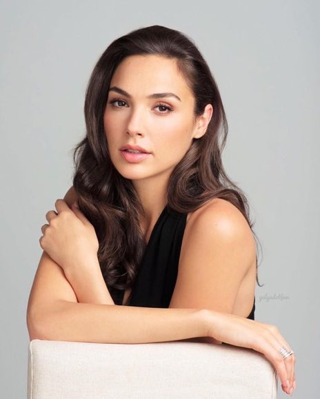 Happy birthday Gal Gadot 