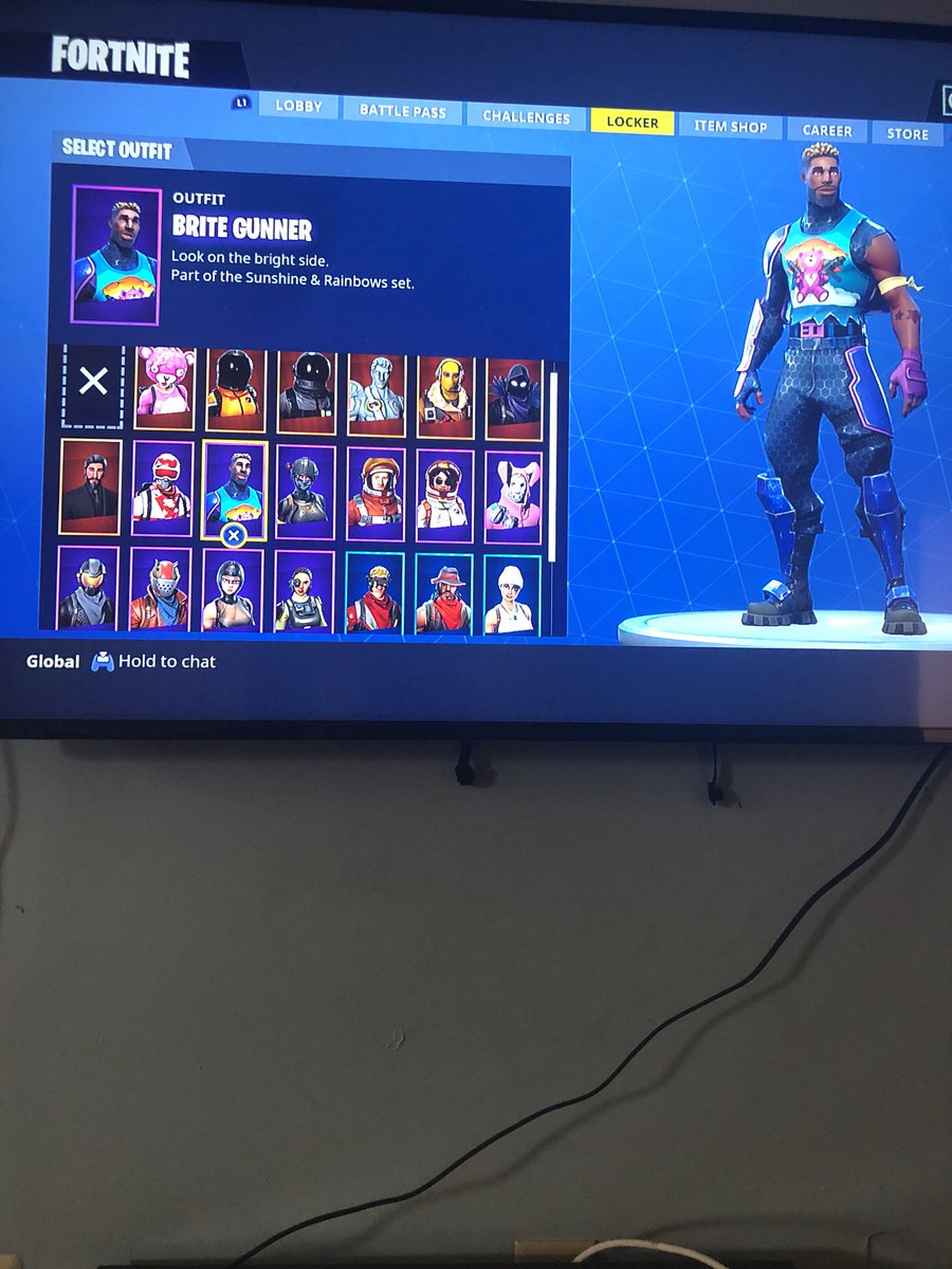 IPConfirmed's tweet image. Selling this account with OG gamer tag. PS4!!! For $50 PSN 🔥 comes with 4K v-bucks and 100+ wins. And 2kd