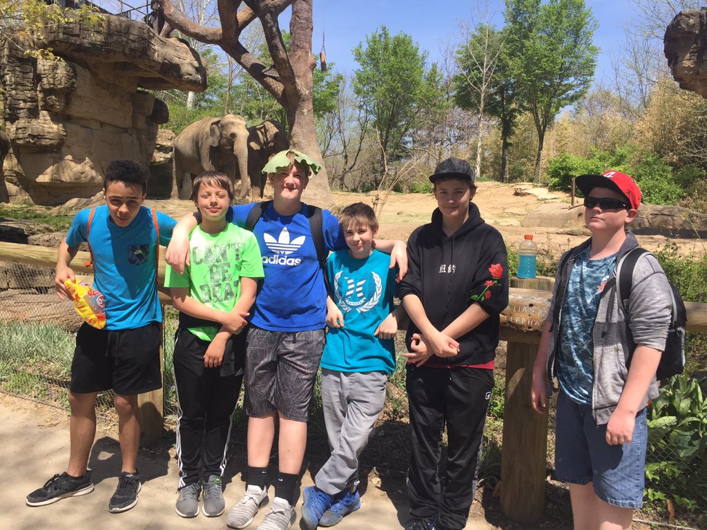 MrsDavisonFHS's tweet photo. These boys had me on my toes all day long! Group F is where it's at! And to finish the day, of course, we had to get a Squad Pic with the elefantes 🐘 #notafricanelephants #scienceteacherwaswrong #fmsteach #fms2stlzoo https://t.co/ErZu4uJf2N