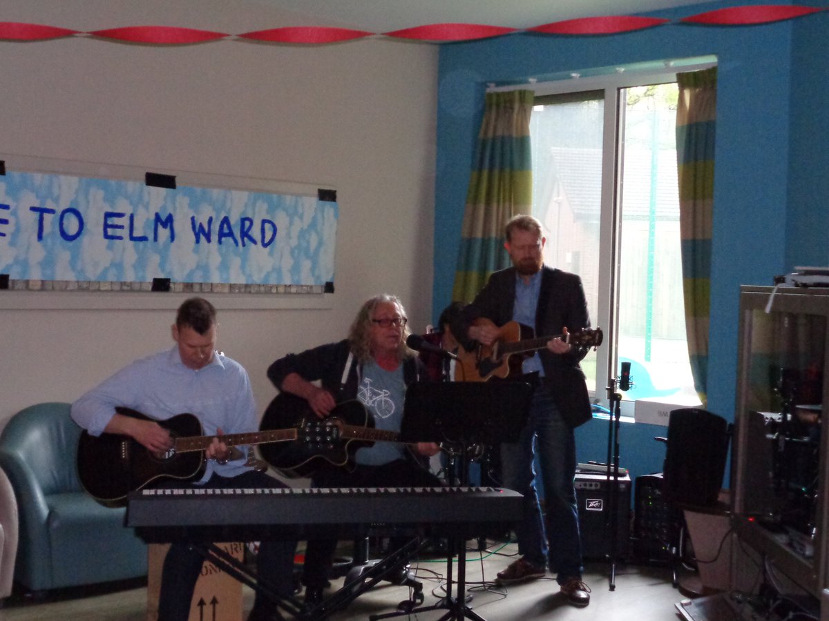 HellinglyCentre's tweet photo. A fantastic day here on Elm ward. Thank you to all the staff who worked so very hard to make it a success and to all our special guests and performers. What a privilidge to be so engaging with our patients, enjoyed by everyone. @HellinglyOT @GedpattisonGed @samanthallen https://t.co/ci2wfVjyDD