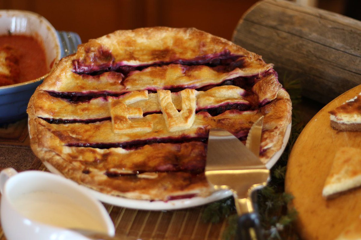Always say 'yes' to dessert at Echo Valley Ranch. Mmmm blueberry pie! buff.ly/1SZSFsm #ranchfood #Canada