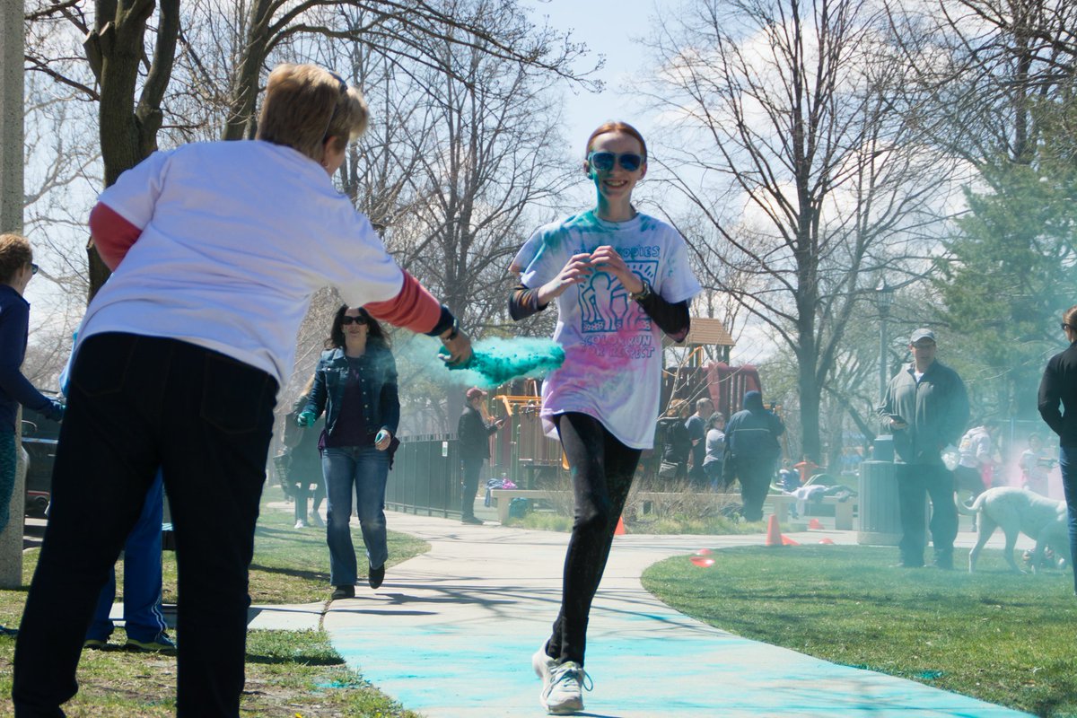 MrMeglan's tweet photo. Oak Park @bestbuddies had a vibrant Color Run this weekend to celebrate the joy we have been having all year! #oakpark97 #julianworks https://t.co/J0Y0S76PNX
